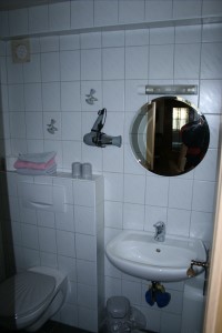 Wohnung 1 - Badezimmer